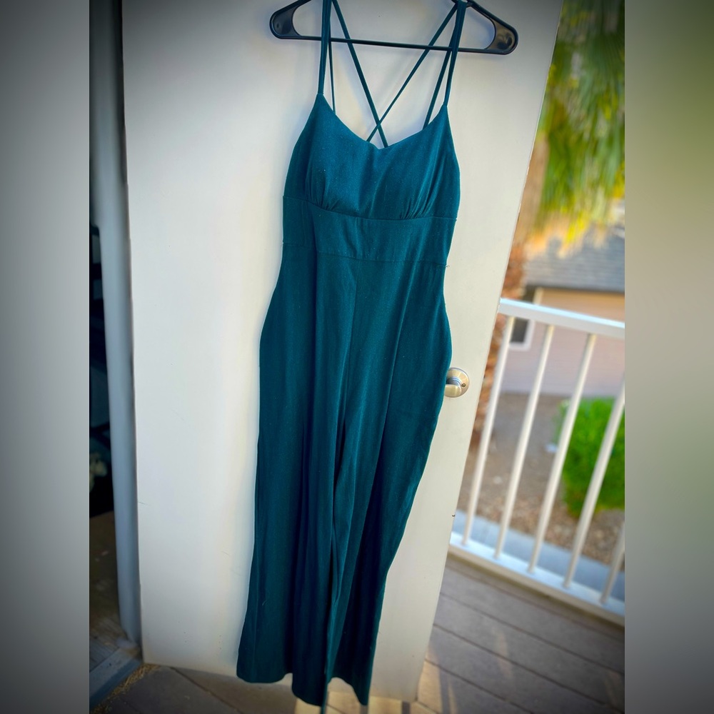 Body for Days! Hunter Green Romper.